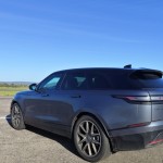 range-rover-velar-2023-23