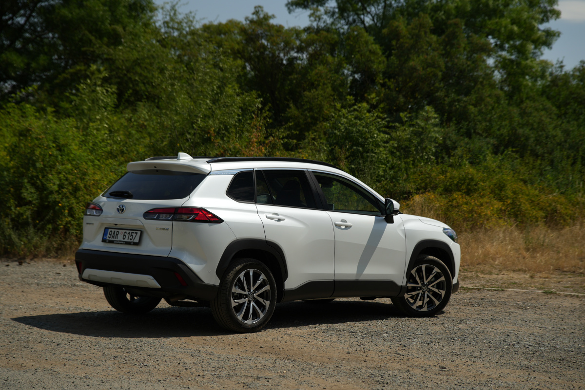 toyota-corolla-cross-2023-3