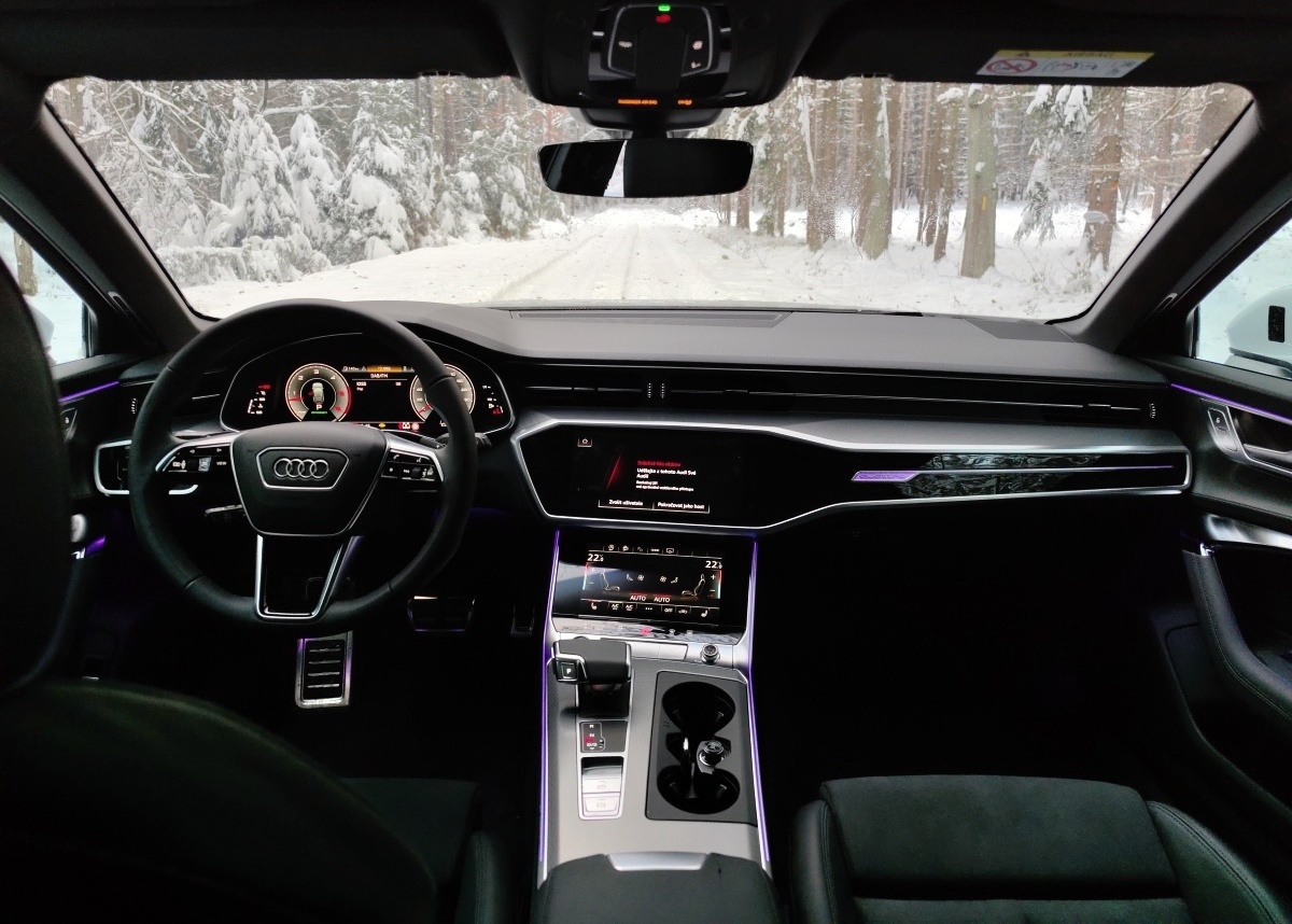 audi-a6-allroad-2023-18