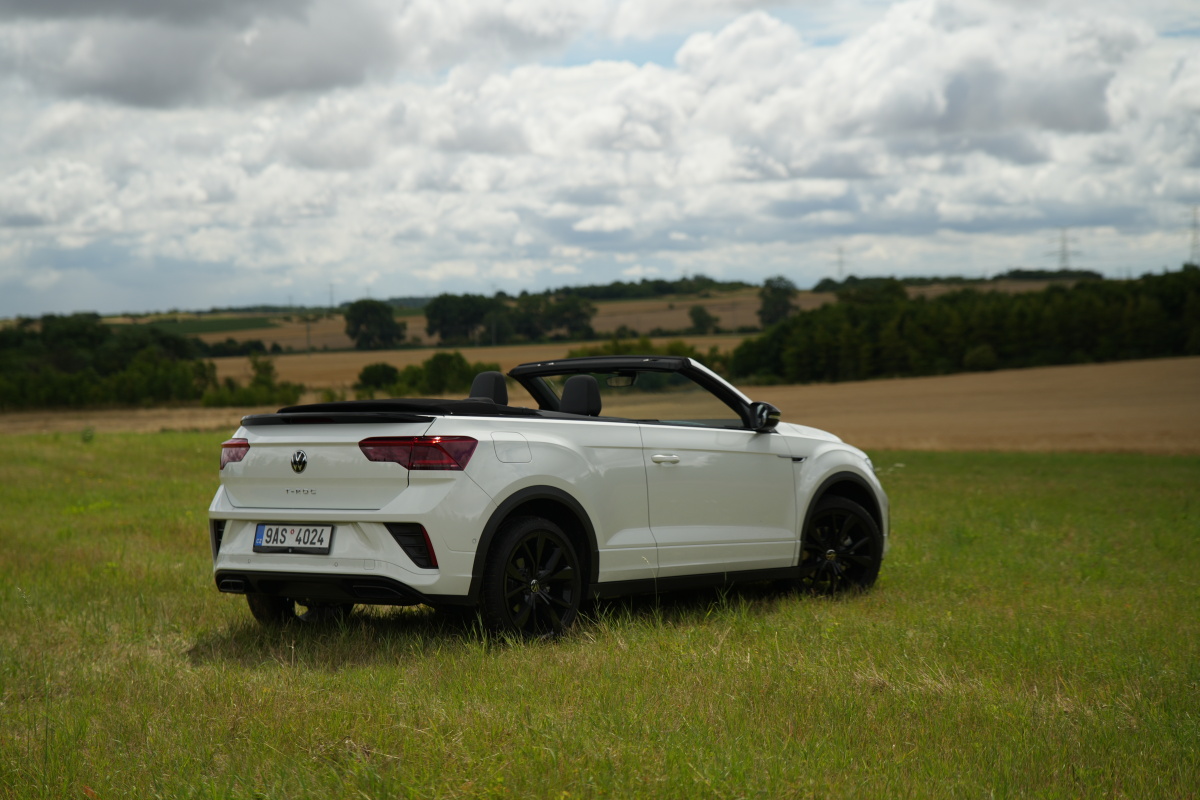 volkswagen-troc-cabrio-2022-15