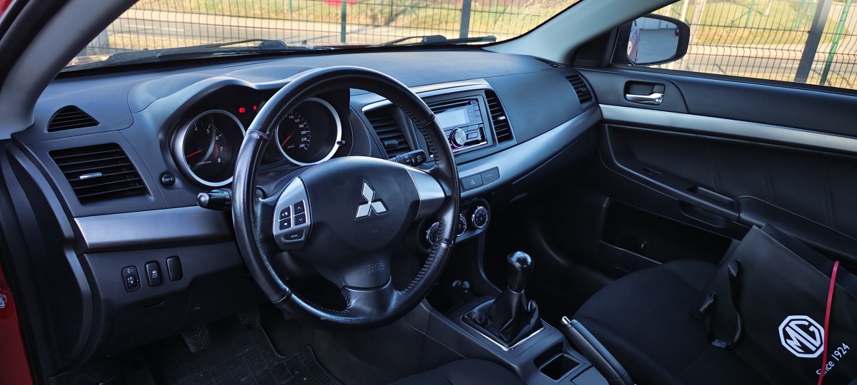 mitsubishi-lancer-x-6