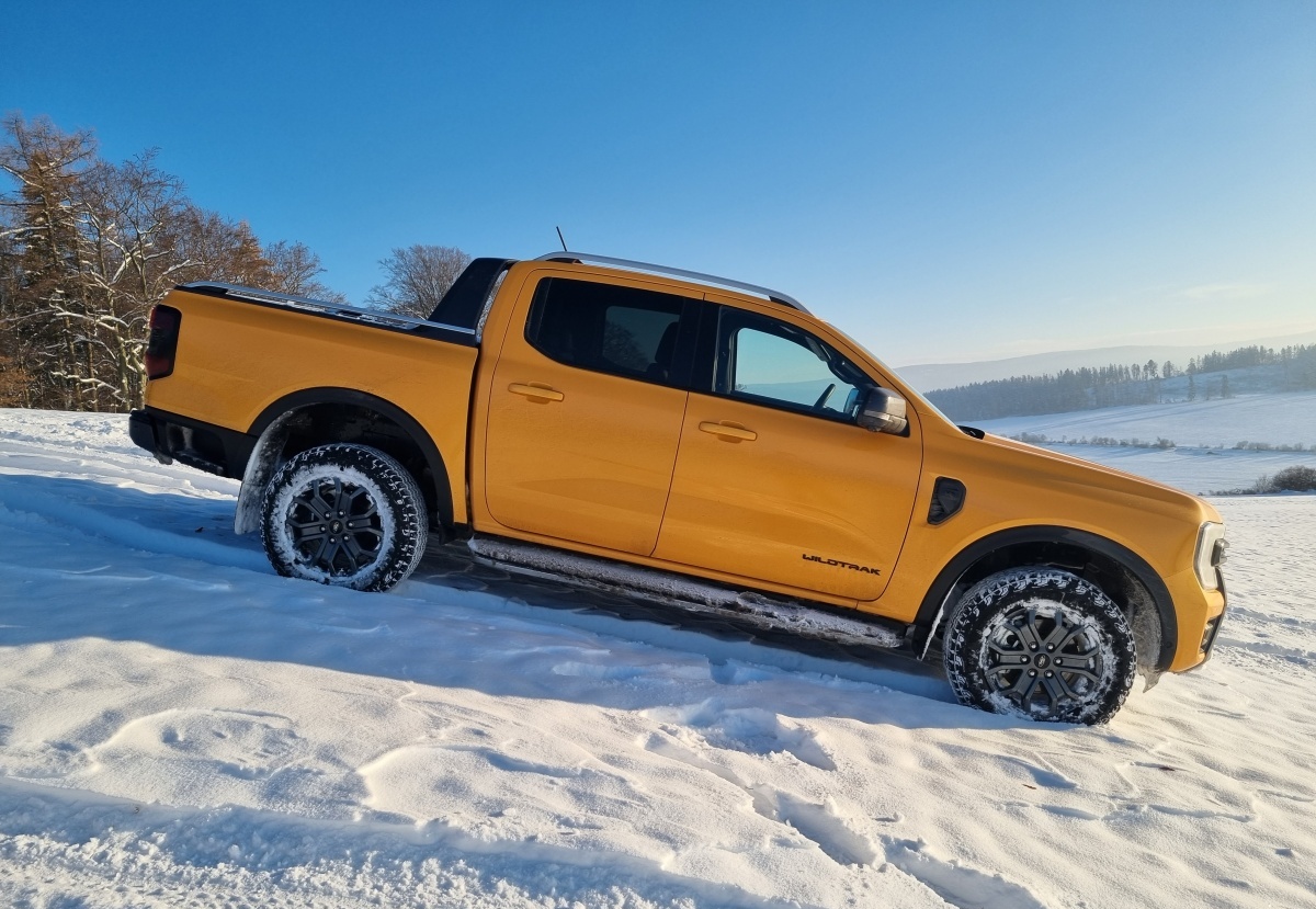 ford-ranger-wildtrack-2023-2