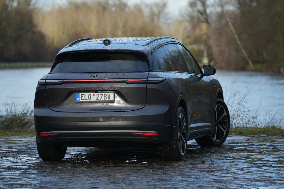 nio-el6-2024-18