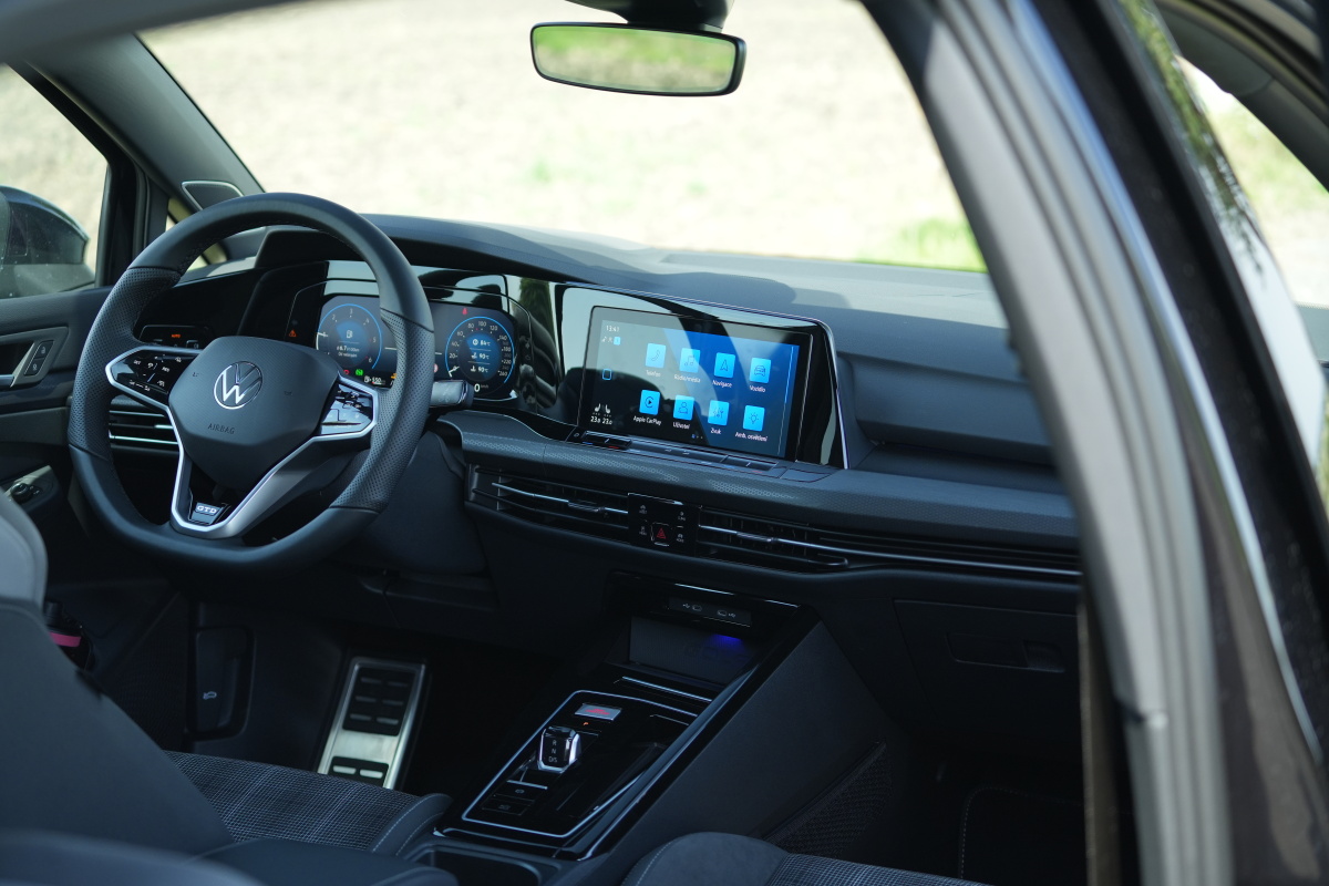 volkswagen-golf-gtd-2023-5