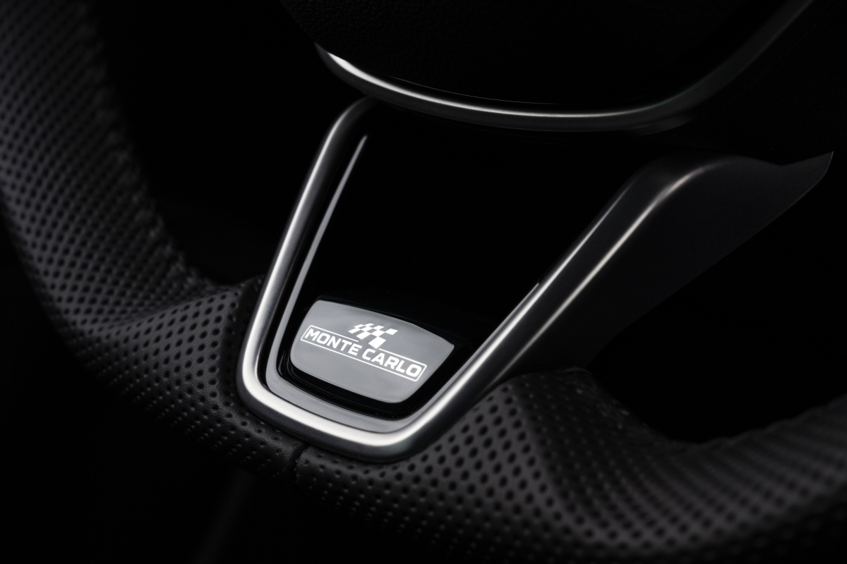 93_skoda_scala_and_kamiq_monte_carlo_interior_9faa3385