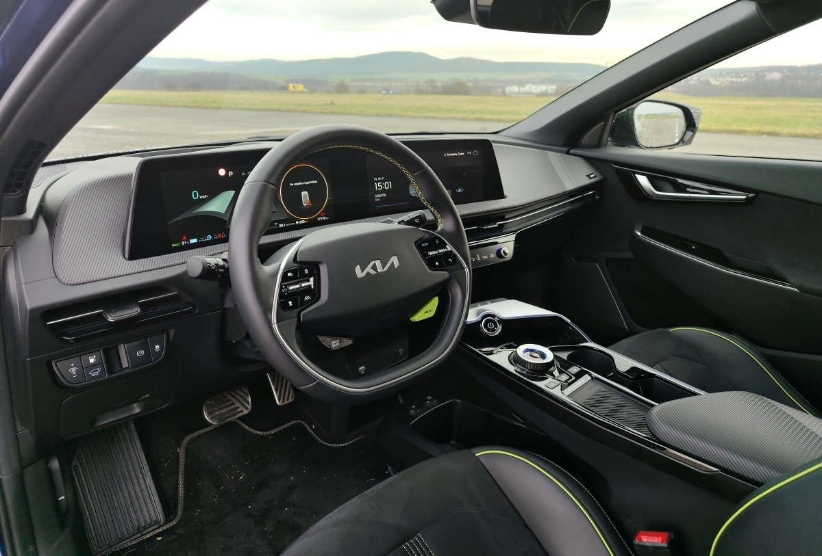 kia-ev6-gt-2024-37