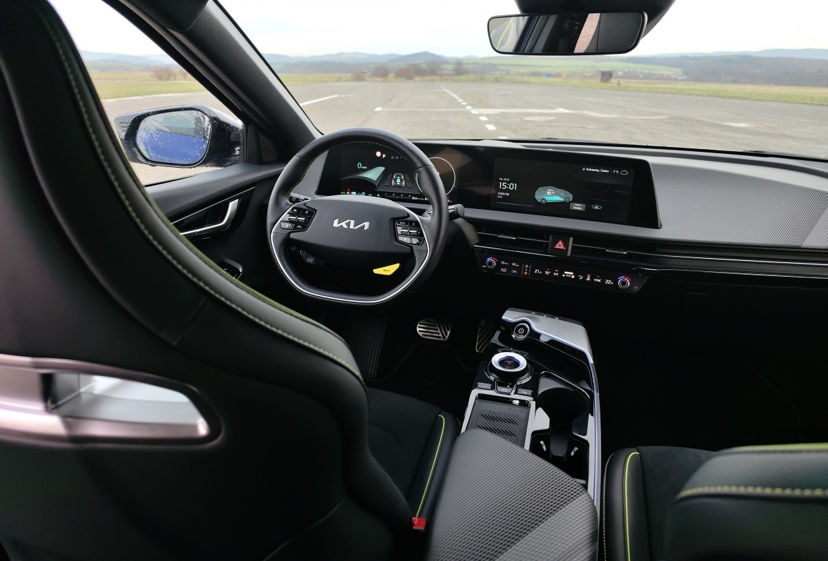 kia-ev6-gt-2024-41