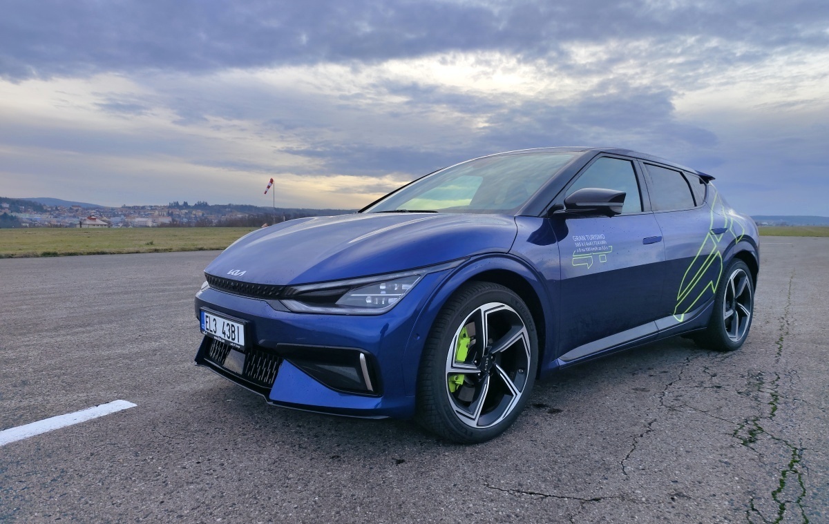 kia-ev6-gt-2024-8