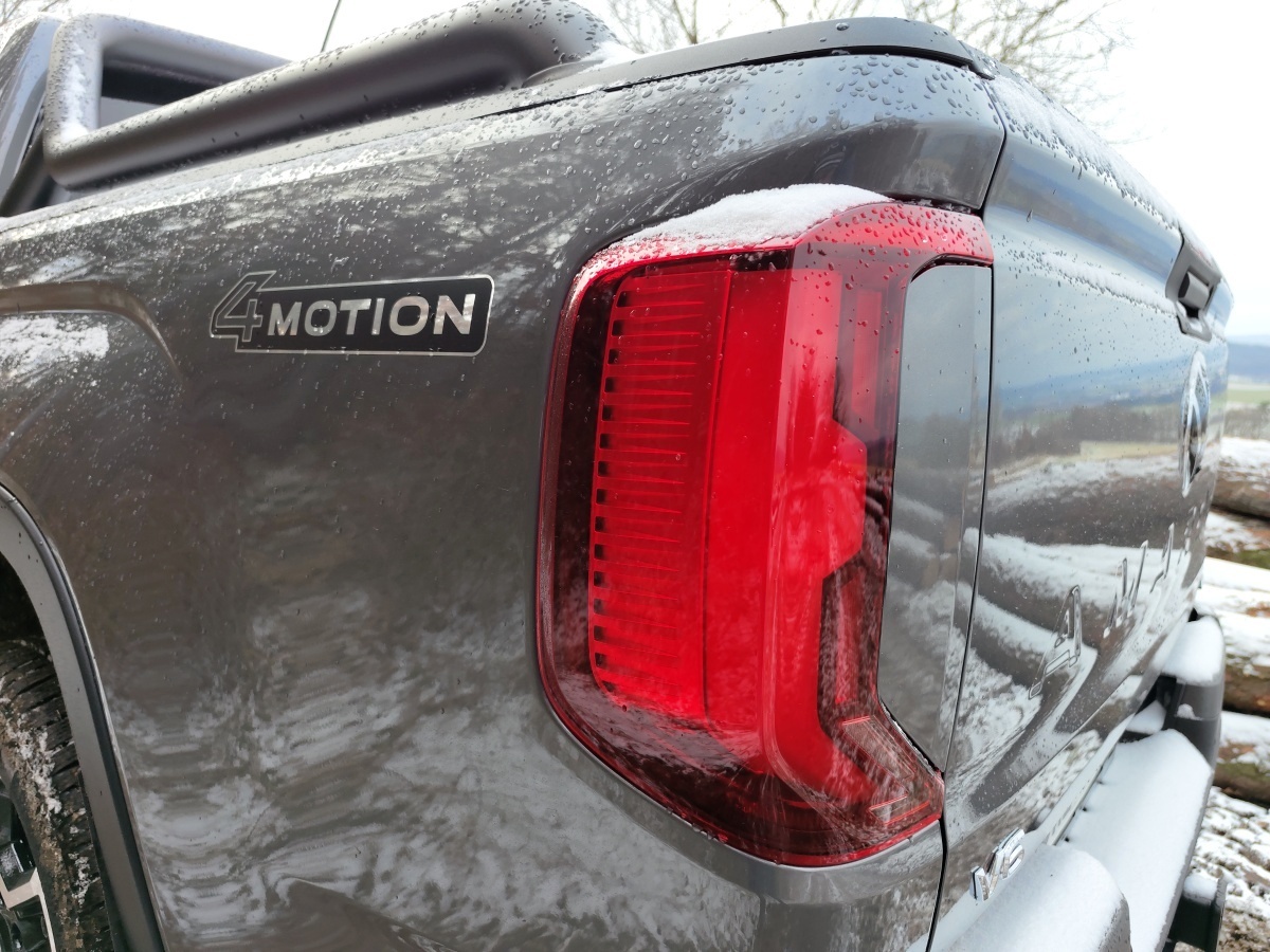 volkswagen-amarok-2024-33