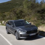 117_skoda_superb_combi_lk_a24ee2d0