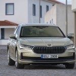 15_skoda_superb_combi_exterior_45ab9dd1