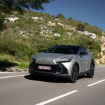 2024_c-hr-phev_dpl_dynamic_024