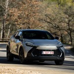 2024_c-hr-phev_dpl_dynamic_032