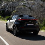 2024_c-hr-phev_dpl_dynamic_037