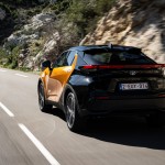 2024_c-hr-phev_dpl_dynamic_sulfur_013