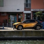 2024_c-hr-phev_dpl_dynamic_sulfur_017