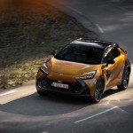 2024_c-hr-phev_dpl_dynamic_sulfur_022