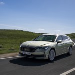 32_skoda_superb_combi_exterior_23afc831