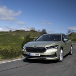 35_skoda_superb_combi_exterior_647a33d9