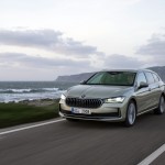 43_skoda_superb_combi_exterior_19a69863