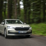 48_skoda_superb_combi_exterior_0f135d8c