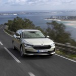 55_skoda_superb_combi_exterior_066d6cb1
