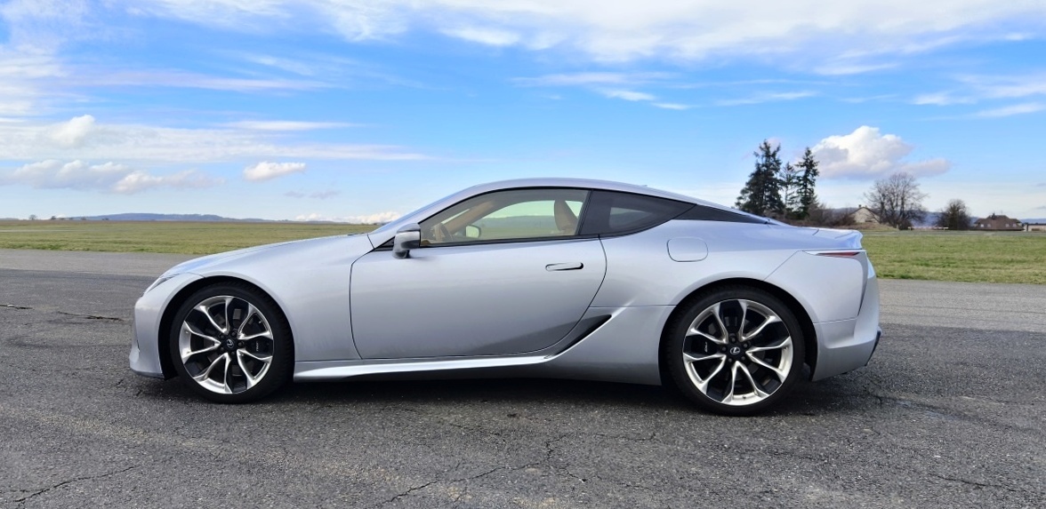 lexus-lc500-coupe-2024-14