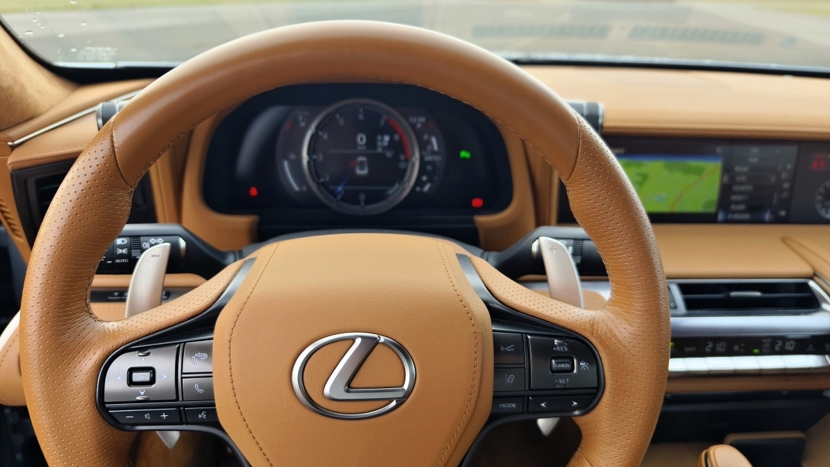 lexus-lc500-coupe-2024-28