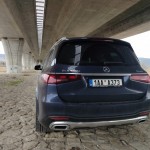mercedes-benz-gls-2024-23