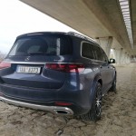 mercedes-benz-gls-2024-25