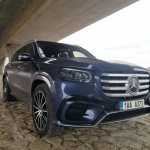 mercedes-benz-gls-2024-7