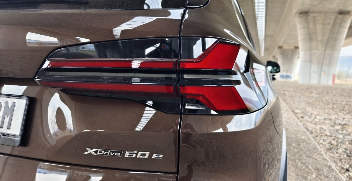 bmw-x5-2024-19