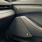 ford-mustang-mach-e-2024-18
