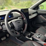ford-mustang-mach-e-2024-20