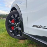 ford-mustang-mach-e-2024-26