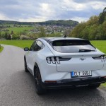 ford-mustang-mach-e-2024-29