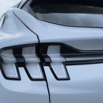 ford-mustang-mach-e-2024-9