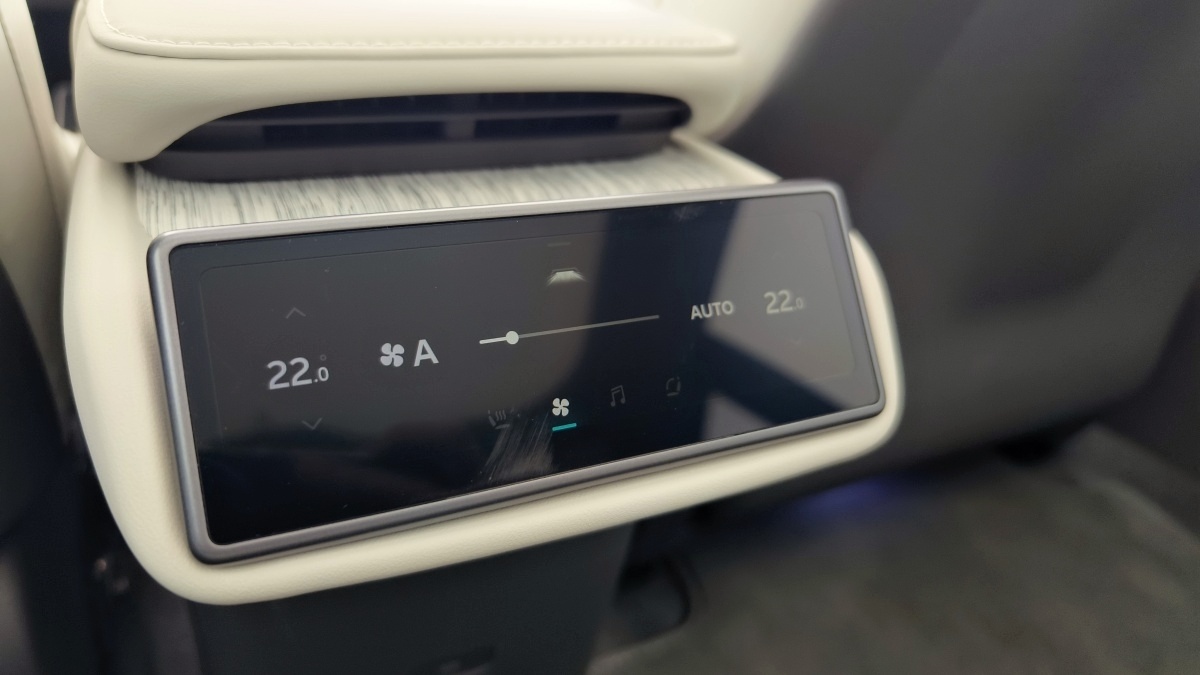 nio-et7-23