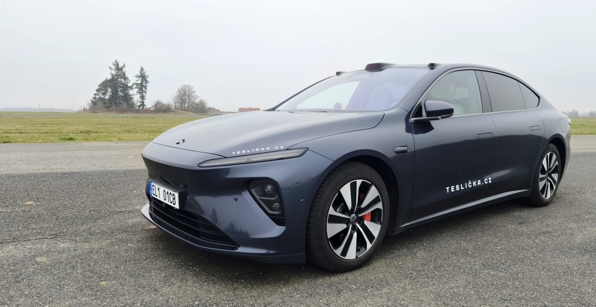 nio-et7-3