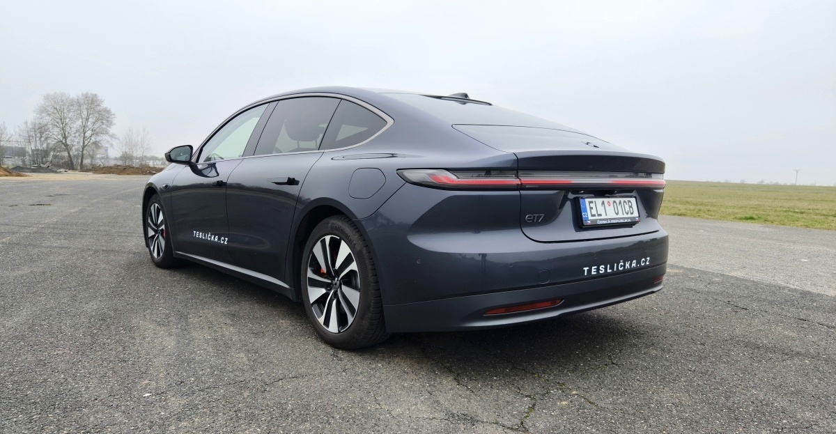 nio-et7-30