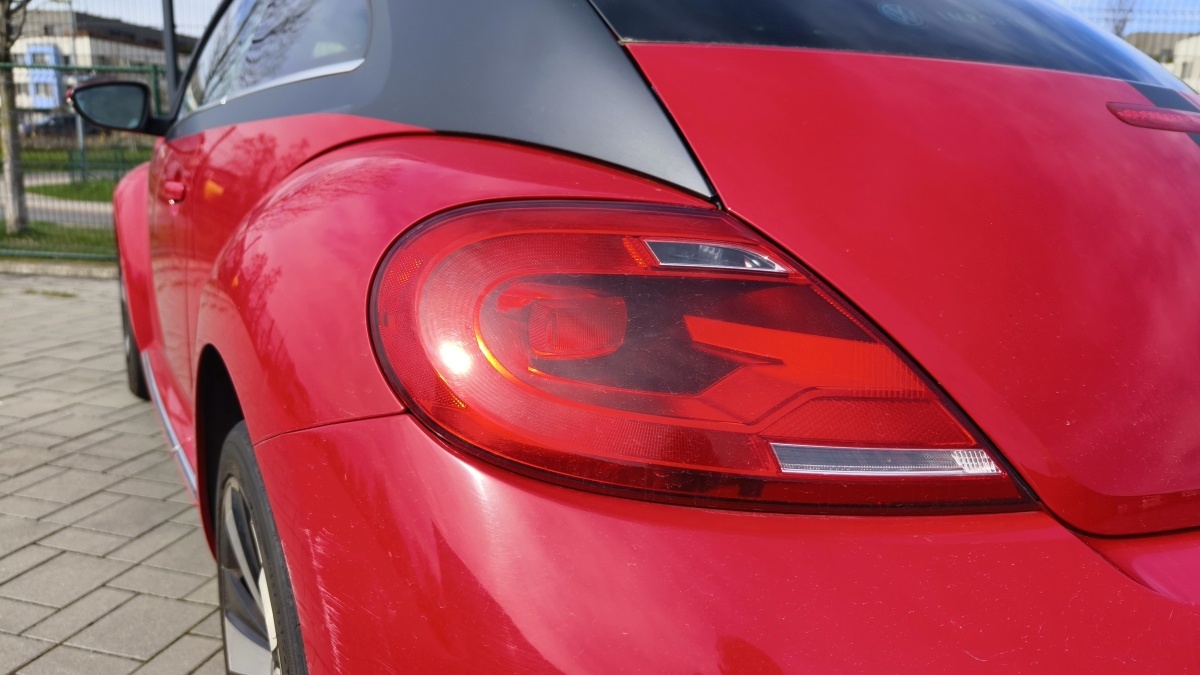 volkswagen-new-beetle-12