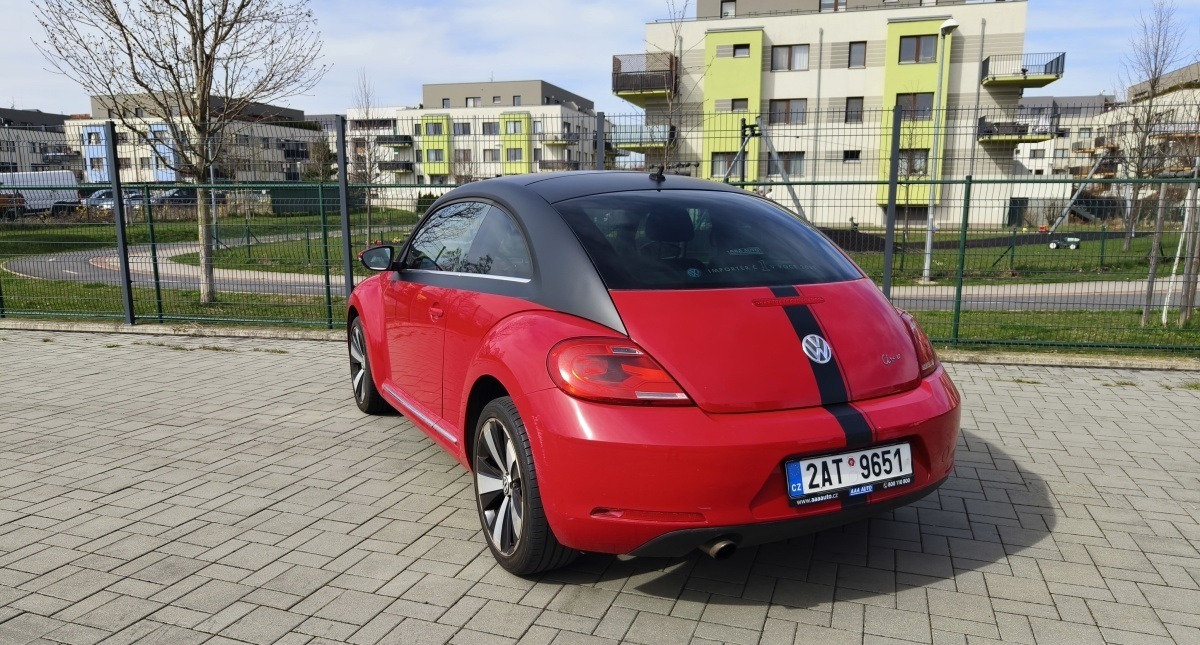volkswagen-new-beetle-13