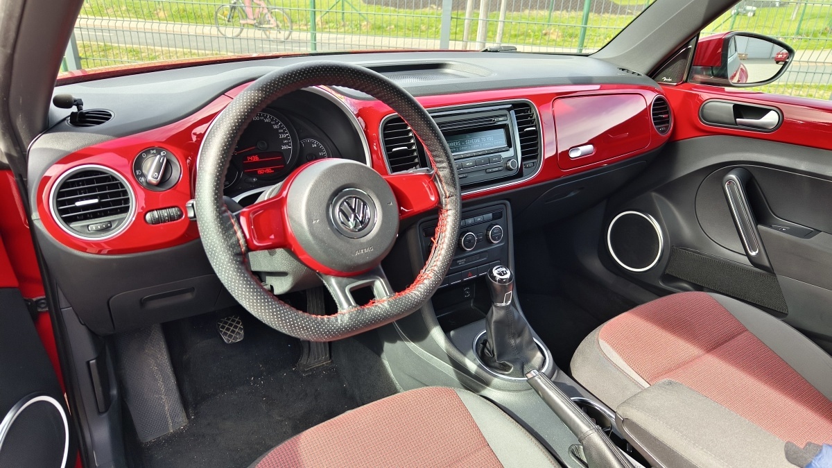 volkswagen-new-beetle-17