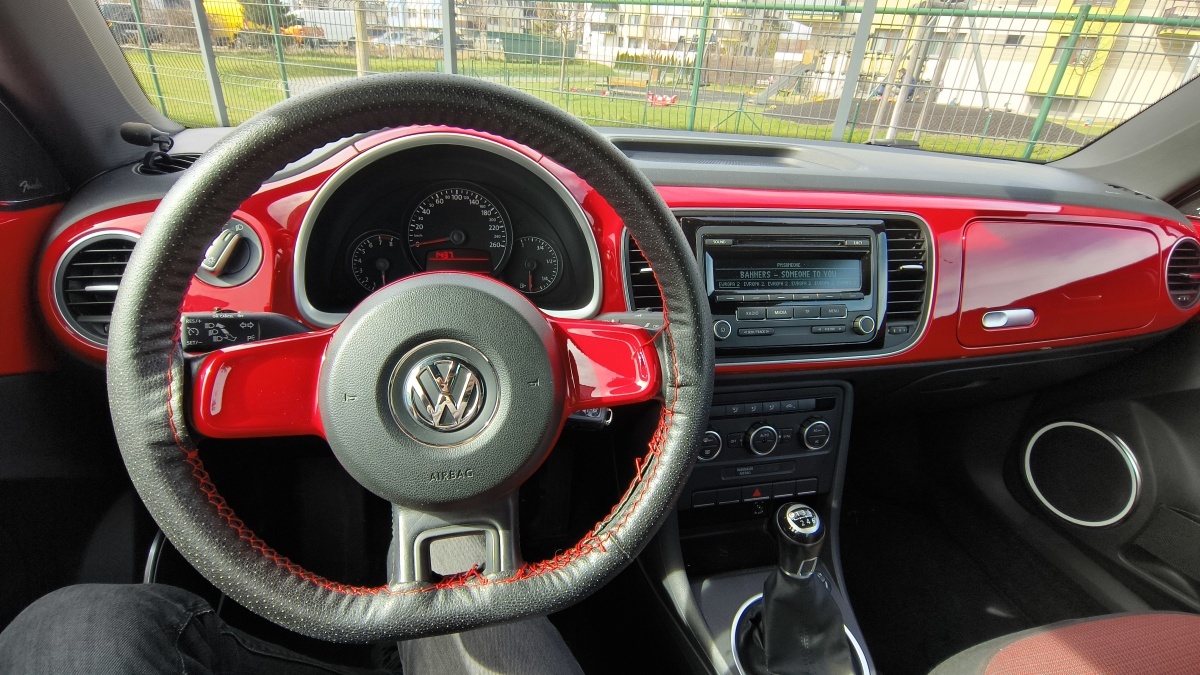 volkswagen-new-beetle-22