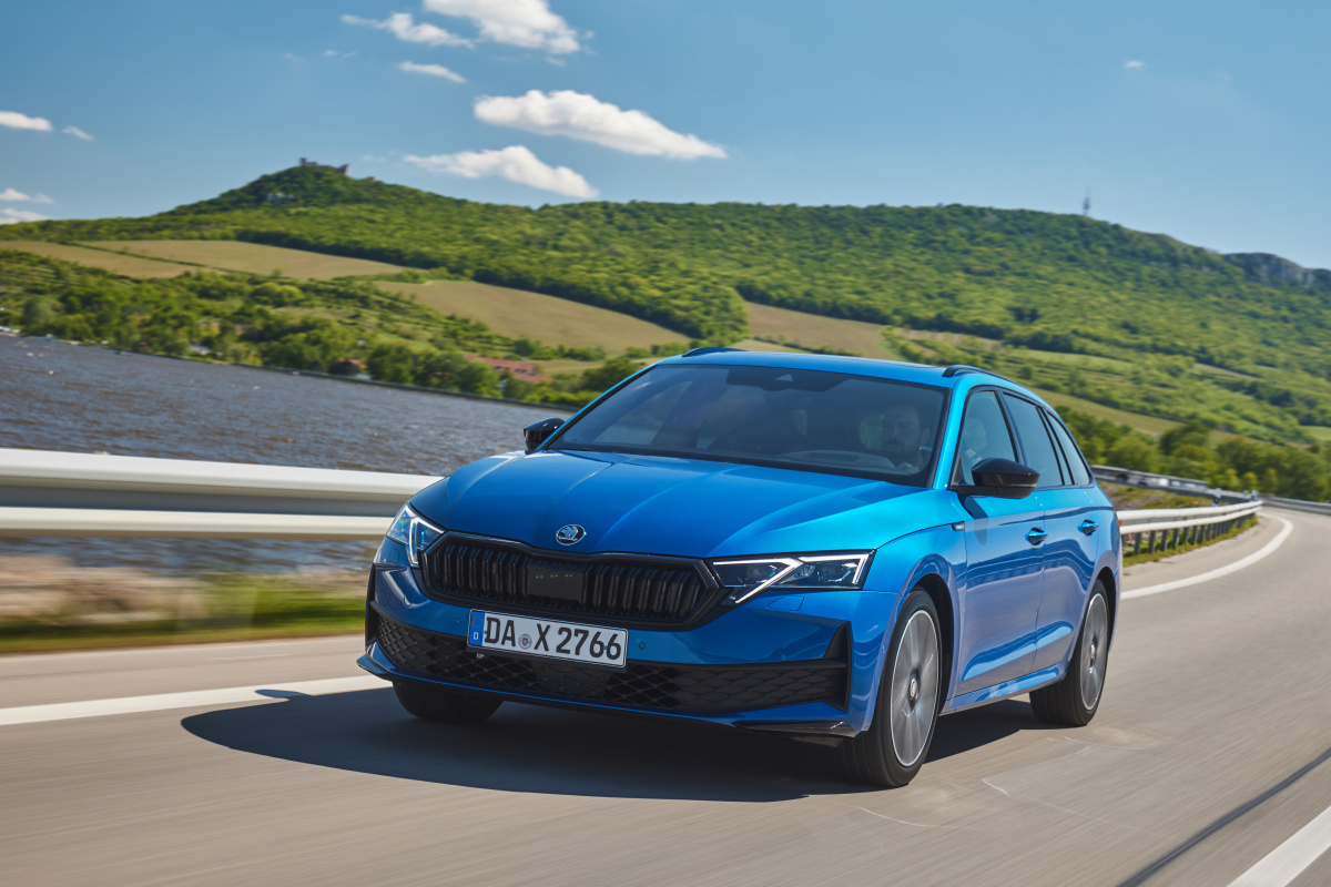 125_skoda_octavia_sportline_6a20a617