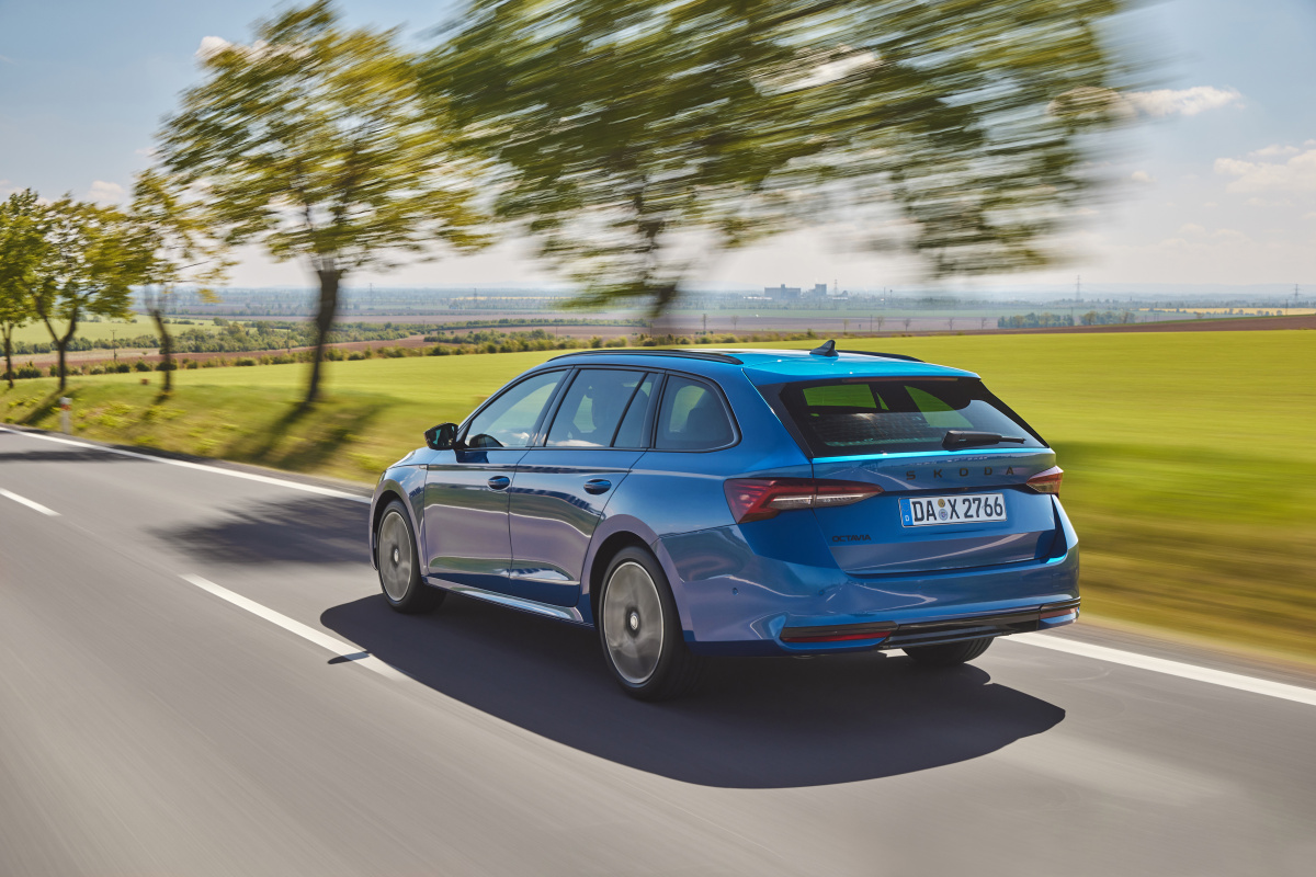 150_skoda_octavia_sportline_9ae4d2d6