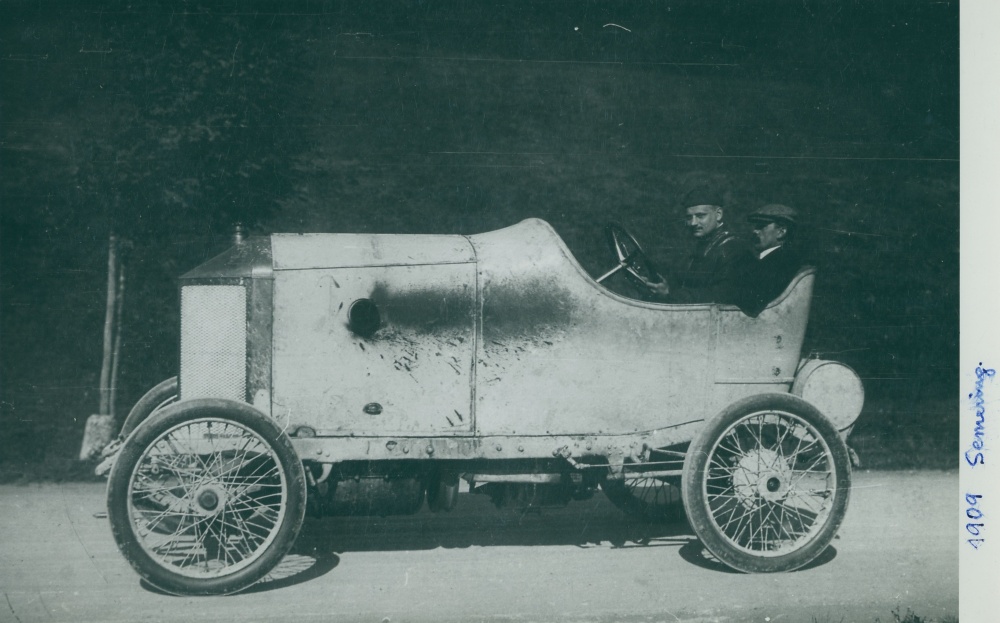 1909_fcr_01_cfc3b72c