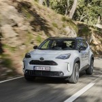 2024-_yaris_cross_dynamic-grey_dpl_dynamic-02
