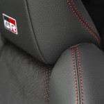 2024-_yaris_cross_dynamic-grey_dpl_interior-02