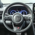 2024-_yaris_cross_dynamic-grey_dpl_interior-05